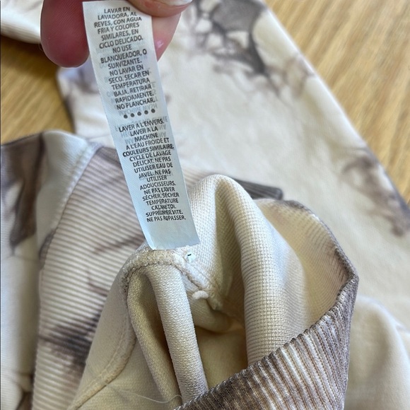 Harmony Balance Marble Patterned Leggings size large - Picture 7 of 7